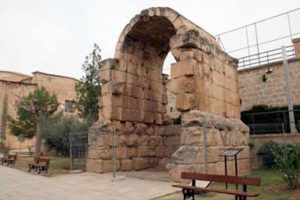 Mausoleo de Miralpeix S. II - III d. C.